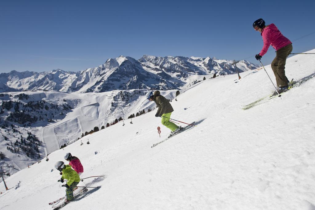 Alpina Zillertal . Family Lifestyle Kinderhotel Fügen Eksteriør bilde