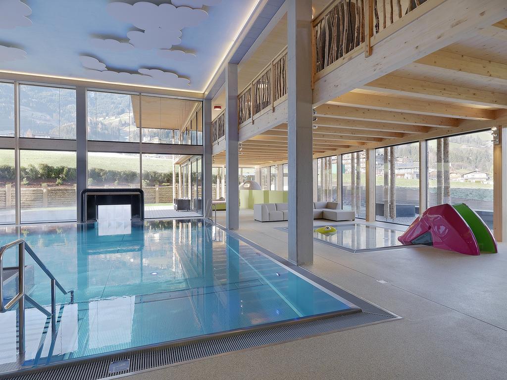 Alpina Zillertal . Family Lifestyle Kinderhotel Fügen Eksteriør bilde