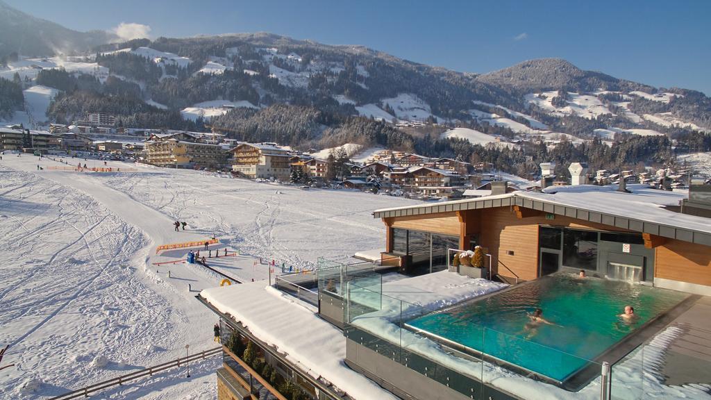 Alpina Zillertal . Family Lifestyle Kinderhotel Fügen Eksteriør bilde