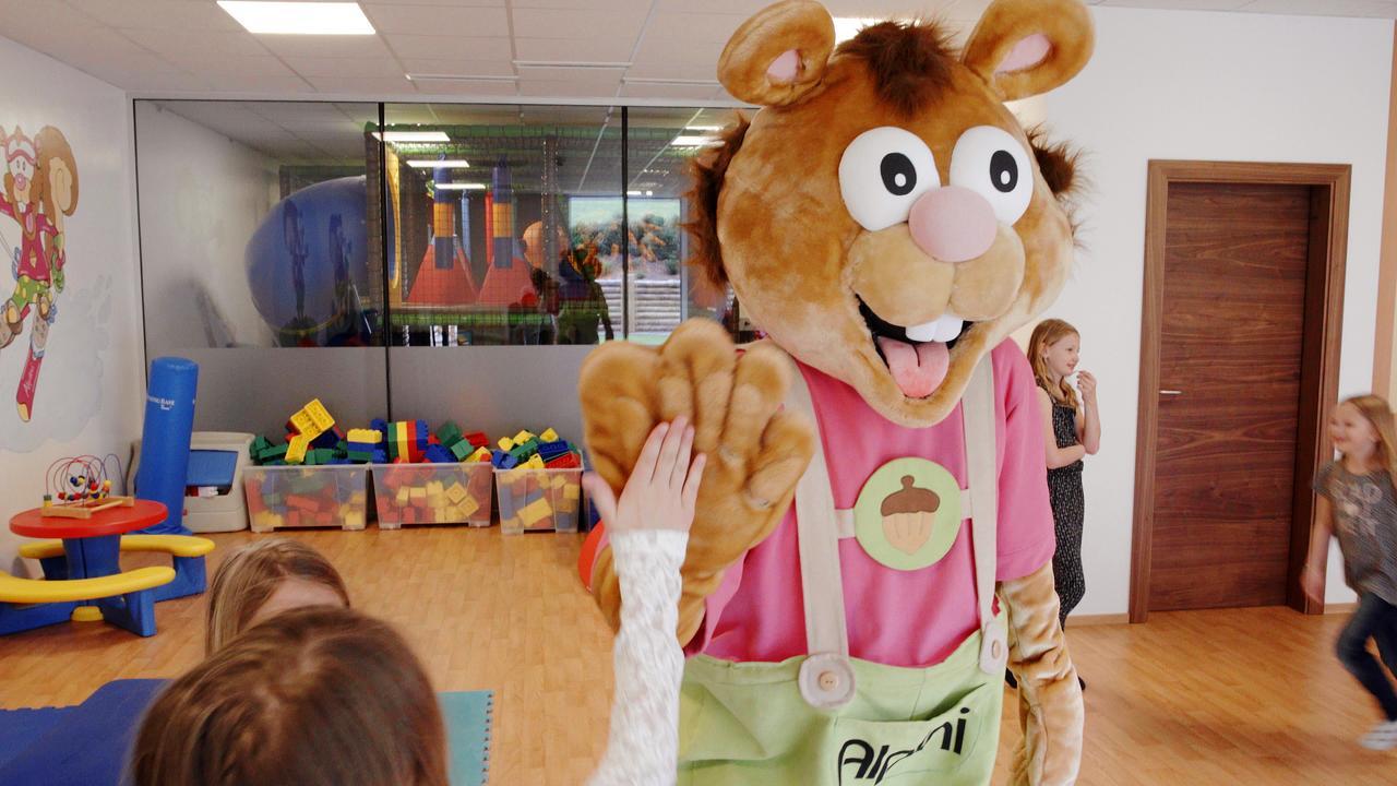 Alpina Zillertal . Family Lifestyle Kinderhotel Fügen Eksteriør bilde